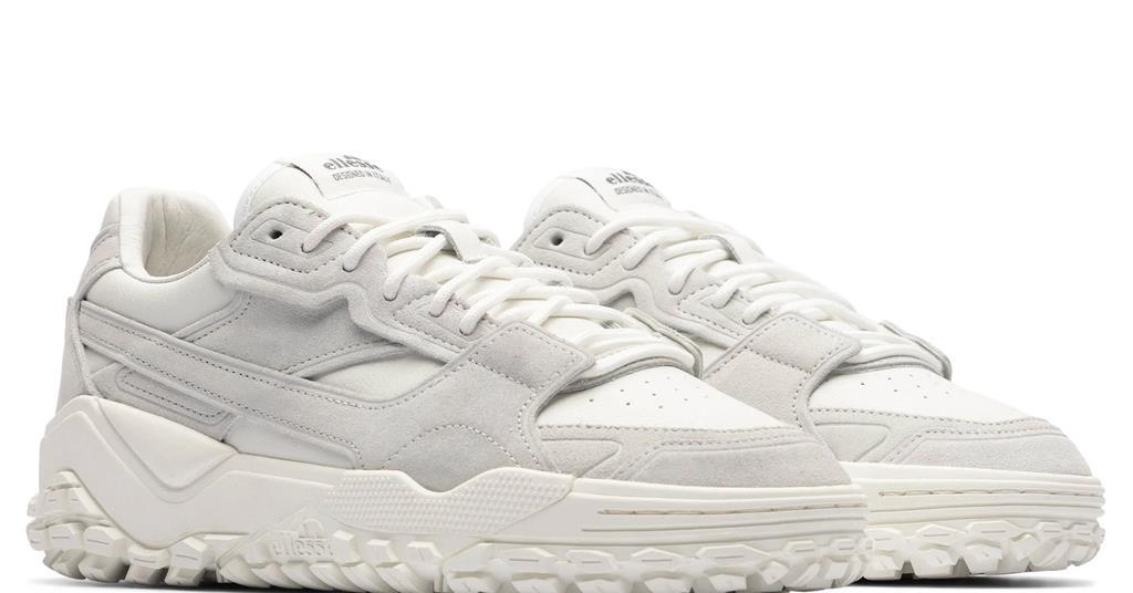Eleese Ellesse is turning senior and celebrates with luxury | News briefs ...