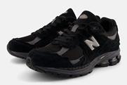 new-balance-2002r-gore-tex-protection-pack-black-1
