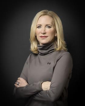 Stephanie_Linnartz_Headshot_APPROVED_12_20_22