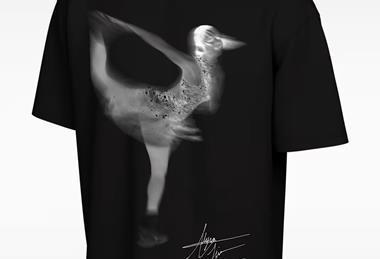 cover nike alysa liu