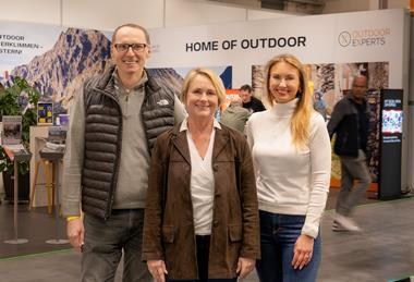 Margit Gosau and the owners of the Savio Group (cover)