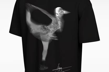 cover nike alysa liu
