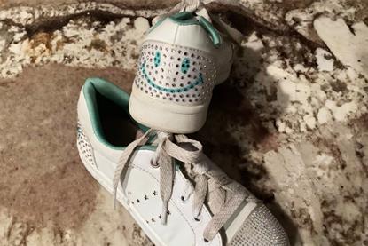 skechers happy