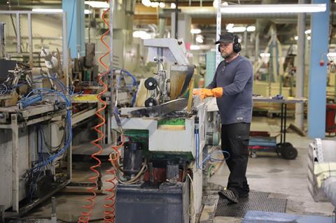 Ski manufacturing in Finland at KSF Sport Oy and Peltonen Ski Oy