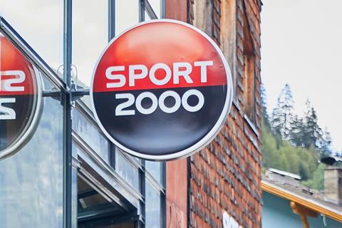 Sport 2000 sign and logo