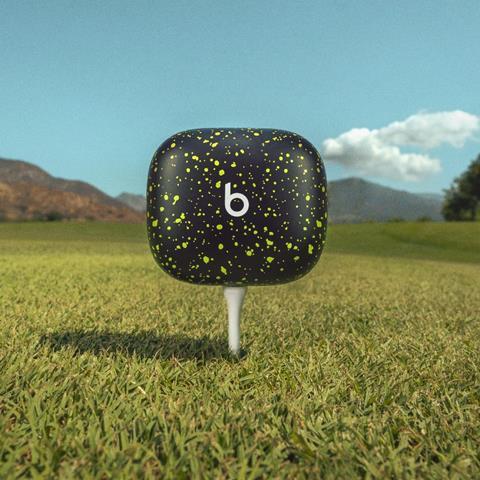 004_nike-powerbeats-pro-2-1