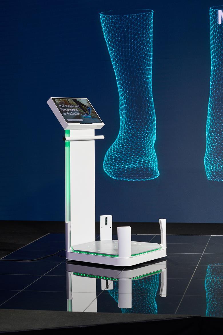 New 3D foot scanning system by FootBalance News briefs Sporting